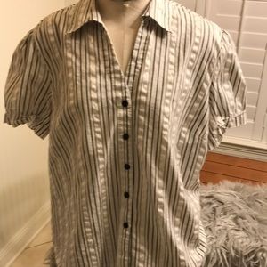 Button up Short sleeve top
